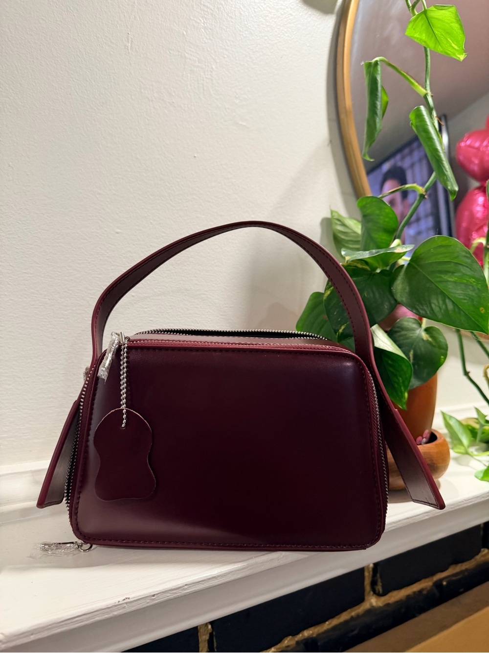 Vintage genuine leather Structured Leather Crossbody Bag in Burgundy - Picture 6 of 17